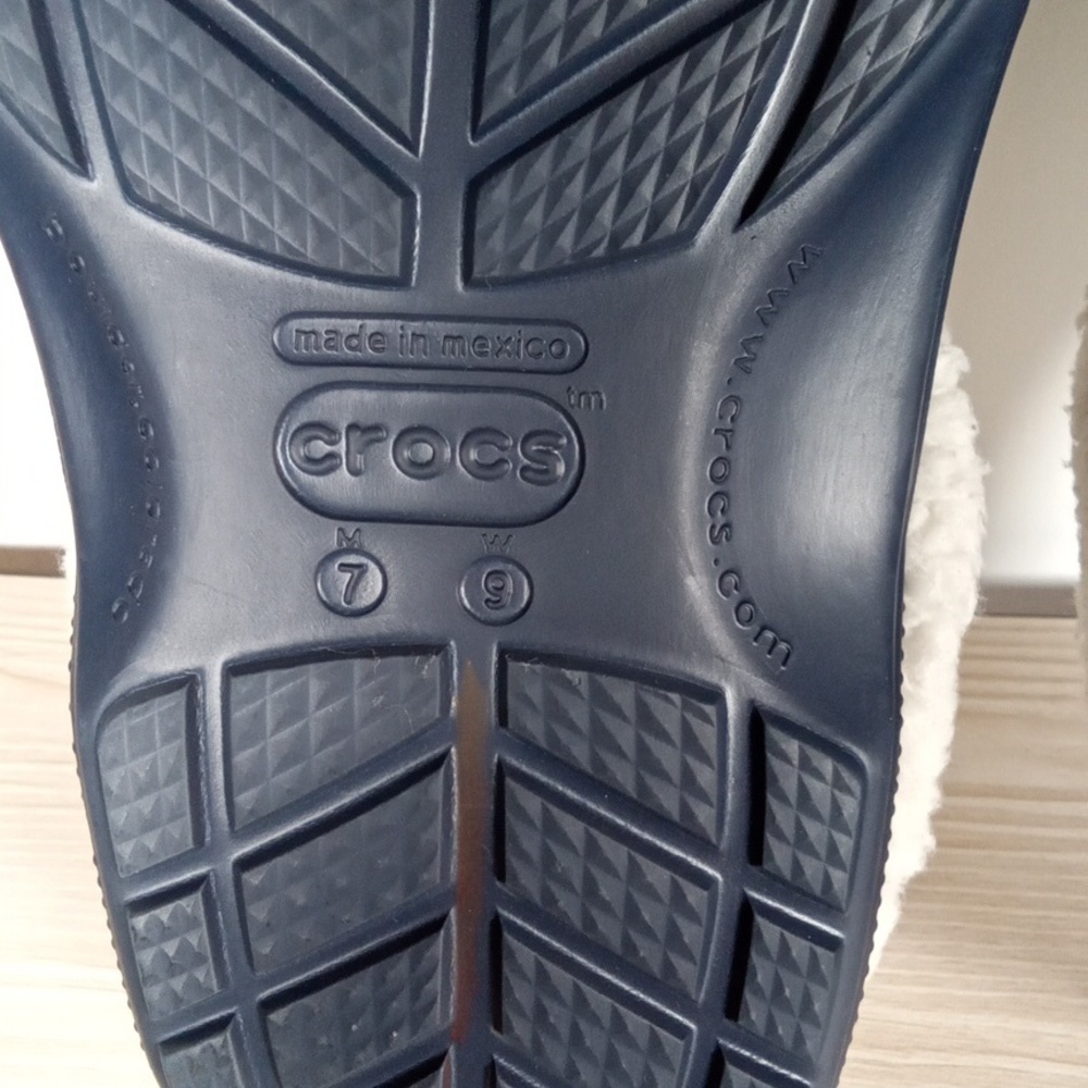 CROCS Blitzen11 Mule Navy Fur Slip On Shoes Outside Inside Womens 9 - Picture 8 of 9